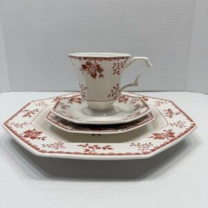 Vintage Circa 1950 Bittersweet by Independence Ironstone 4pc Place Setting